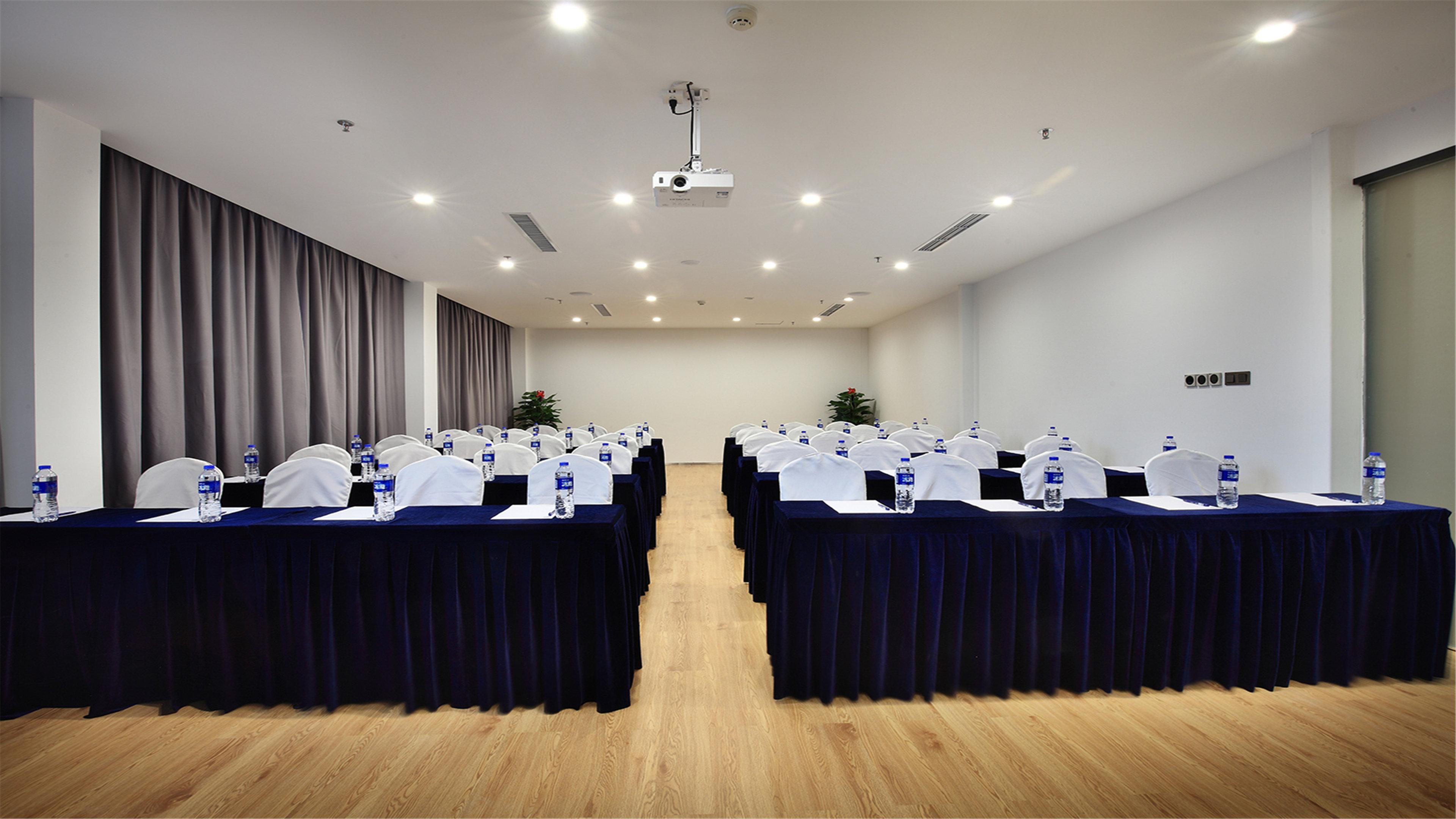 Holiday Inn Express Guilin City Center By Ihg Exteriér fotografie