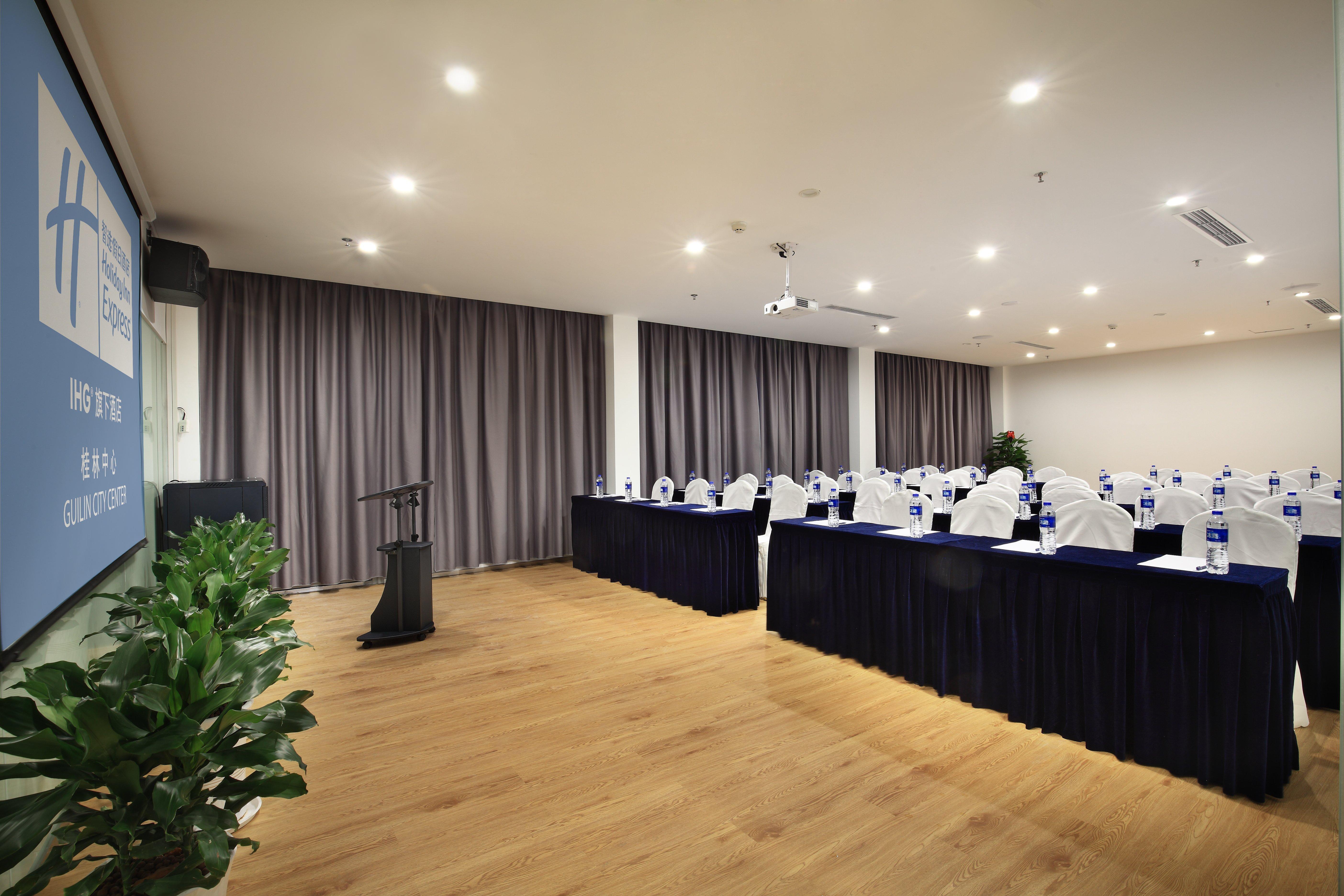 Holiday Inn Express Guilin City Center By Ihg Exteriér fotografie